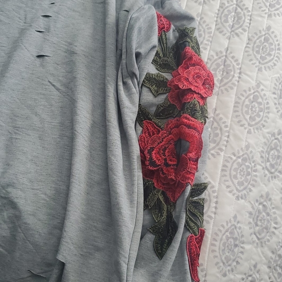 Clothes - Picture 3 of 3